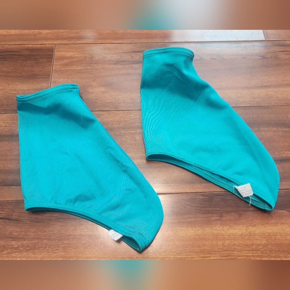 Figure skating boot covers